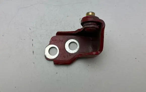 Ford Mustang VI Front door lower hinge 