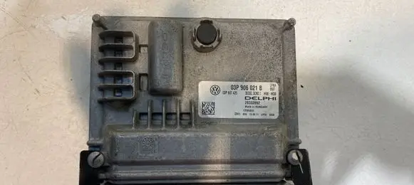 Volkswagen Polo V 6R Engine control unit/module 03P906021B 03P907425 28332892