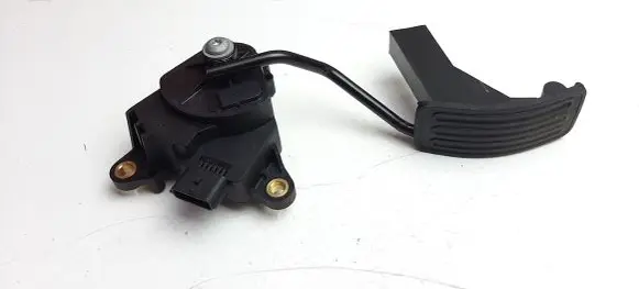 Nissan Qashqai Accelerator throttle pedal 2597C10171 M7571