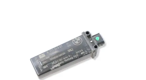 BMW 5 E60 E61 Tire pressure sensor 6771043 36236771043 30161613