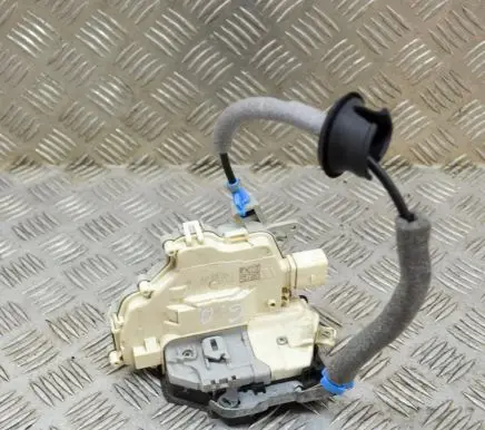 Audi A3 S3 8V Rear door lock 4G0839016C