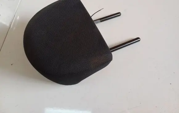 Mitsubishi Colt Front seat headrest 