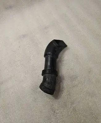 Audi A8 S8 D2 4D Air intake duct part 077129643A