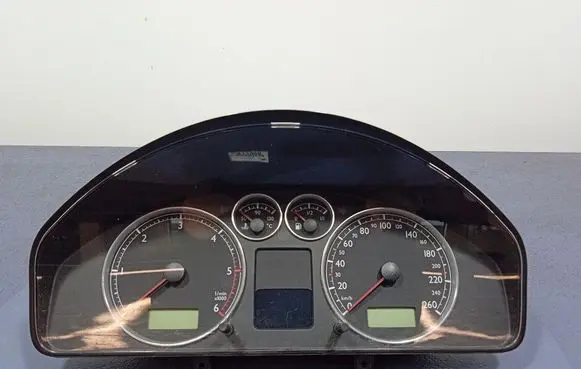 Volkswagen Sharan Speedometer (instrument cluster) 7M3920820H
