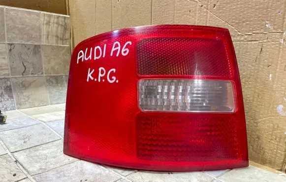 Audi A6 S6 C5 4B Rear/tail lights 4B9945095