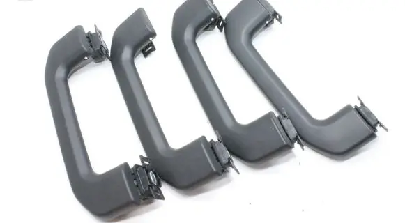 Polestar 2 A set of handles for the ceiling 