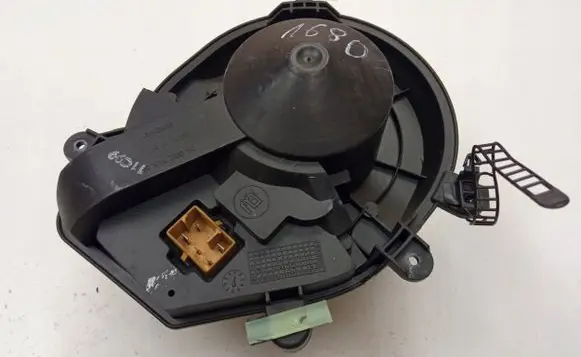 Audi A4 S4 B5 8D Heater fan/blower