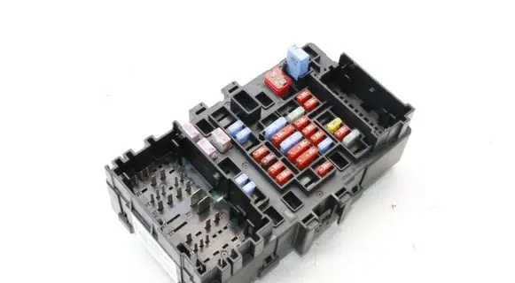 Cadillac Escalade Fuse box set 23200663