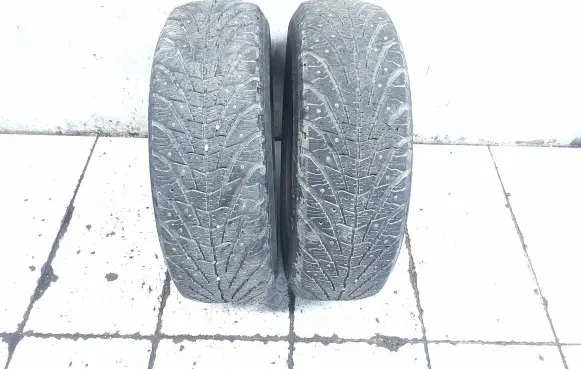 Volkswagen Golf II R15 winter/snow tires with studs SAVA ESKIMOICE 18565R15