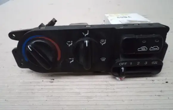 Hyundai Elantra Climate control unit