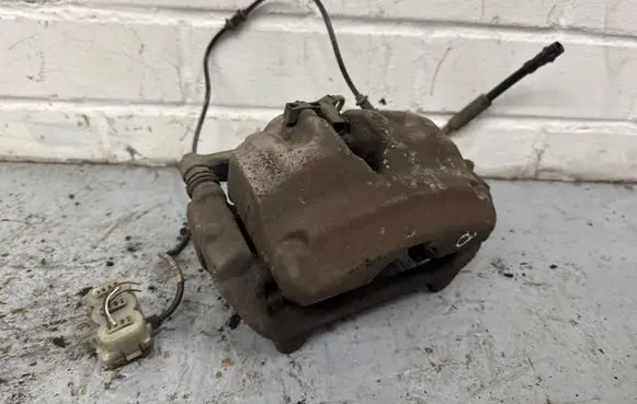 Mercedes-Benz E W213 Front brake caliper