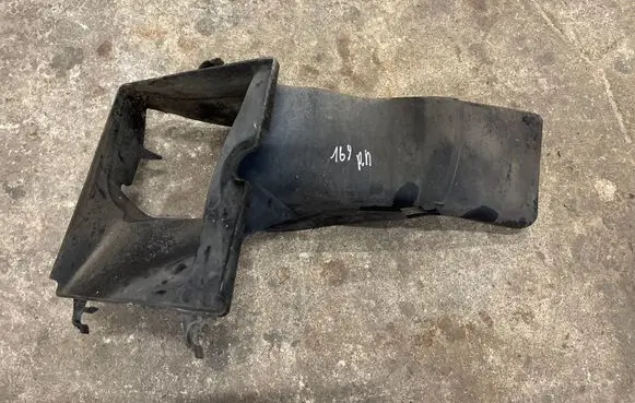 Audi A4 S4 B7 8E 8H Intercooler air channel guide 8E0117336J 8E0117336