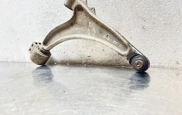 Opel Insignia A Front control arm 0131221