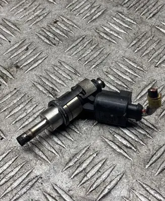 Audi A6 S6 C6 4F Fuel injector 06F906036A