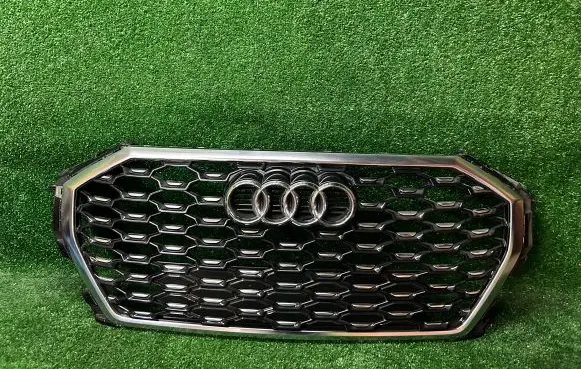 Audi Q3 F3 Front bumper upper radiator grill 83f853651b