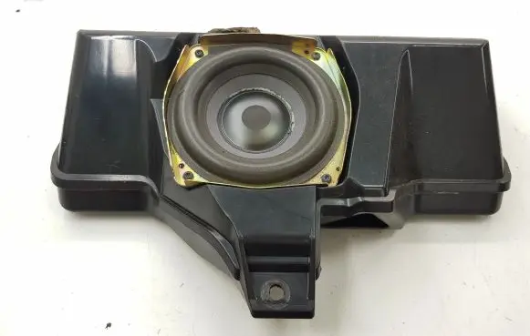 Maserati Quattroporte Subwoofer speaker 67071100 447082