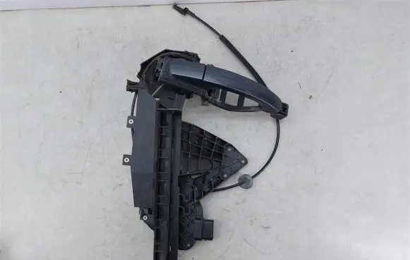 Ford Focus C-MAX Front door lock