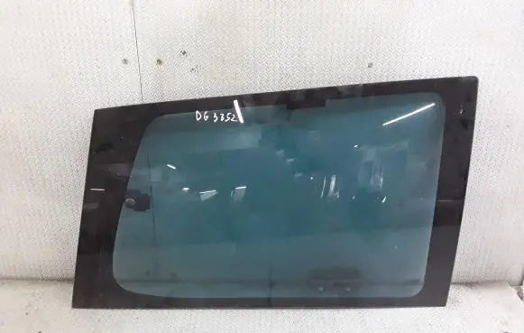 Lancia Phedra Rear side window