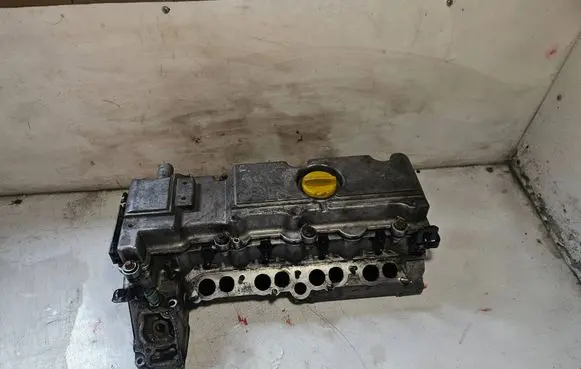 Opel Astra G Engine head R9128018