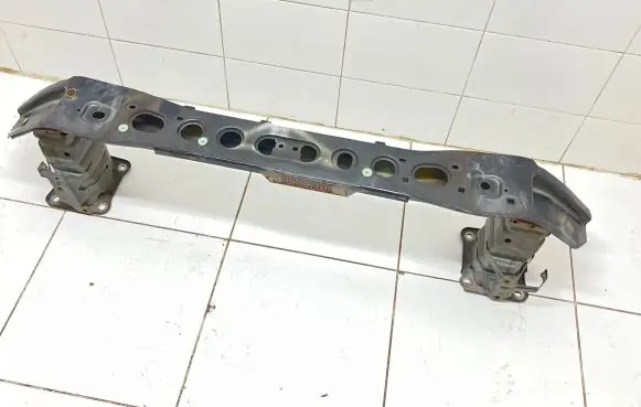 Ford Focus Front bumper cross member FOC172803