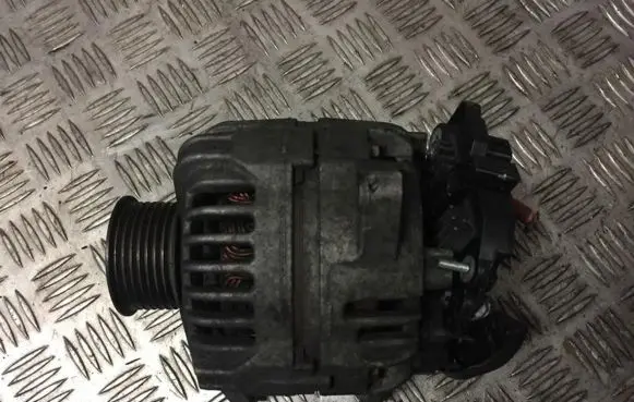 Renault Clio III Generator/alternator f00m145303 br14-c-b