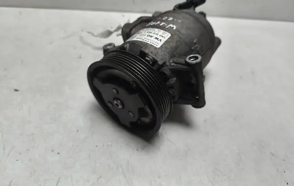 Volkswagen PASSAT CC Air conditioning (A/C) compressor (pump) 5N0820803E