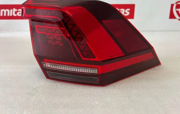 Volkswagen Tiguan Rear/tail lights 5NA945208F 2SD01252102 00851046