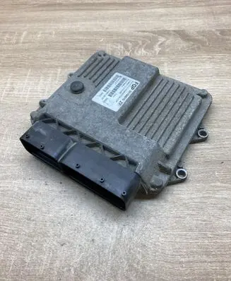 Opel Combo C Engine control unit/module ECU 55194015ZF 5V0SPBMCF FGP