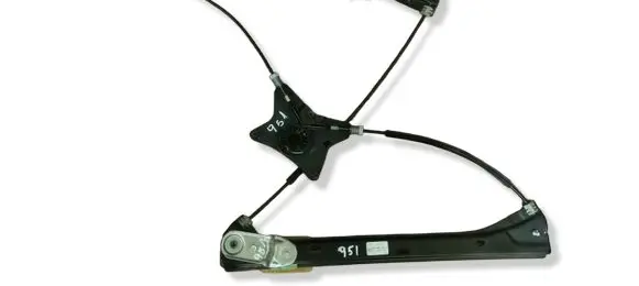 Volkswagen PASSAT B8 Front door electric window regulator 3G0837462C