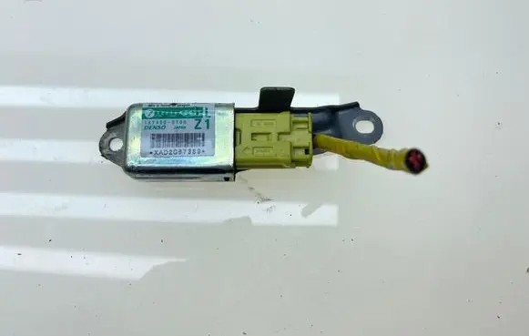 Subaru Legacy Airbag deployment crash/impact sensor 98236AG010 98236AG 98235AG011