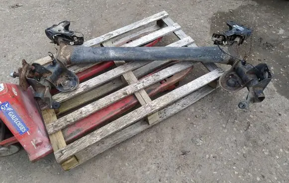 Renault Megane III Rear axle beam 