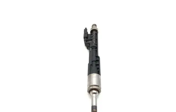 BMW 5 G30 G31 Fuel injector 1802050806 0261500356