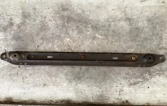 Citroen C4 I Radiator mount bracket