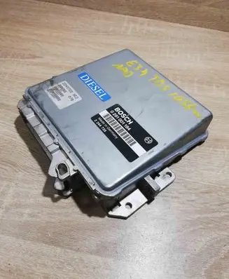 BMW 5 E34 Engine control unit/module ECU 2244735 0281001184