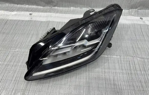 Jaguar E-Pace Headlight/headlamp