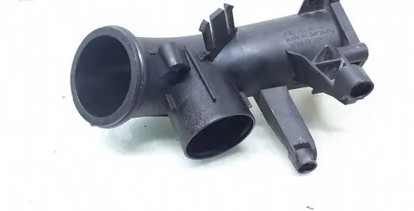 Volkswagen Golf V Air intake hose/pipe 03C145861D