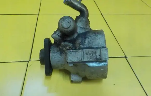 Opel Combo D Power steering pump 