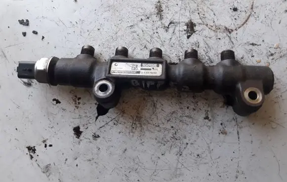 Peugeot Bipper Fuel distributor 