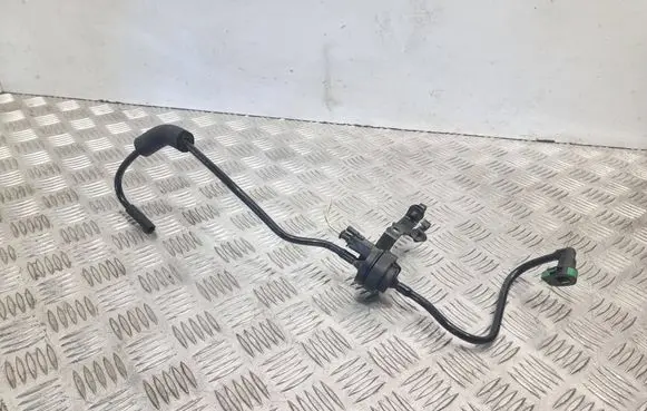 Ford C-MAX II Vacuum line/pipe/hose Av619d289aa