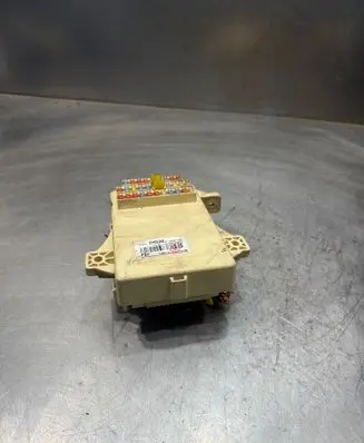 Hyundai i30 Fuse module 919502H530 1008408008 2H5300804090281