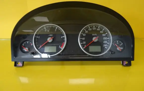 Ford Mondeo Mk III Speedometer (instrument cluster) 1S7F10849GE