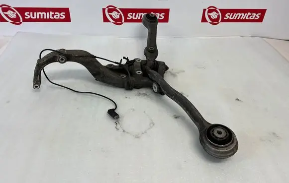 Front wheel hub