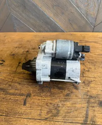 Peugeot 3008 II Starter motor 9812715480