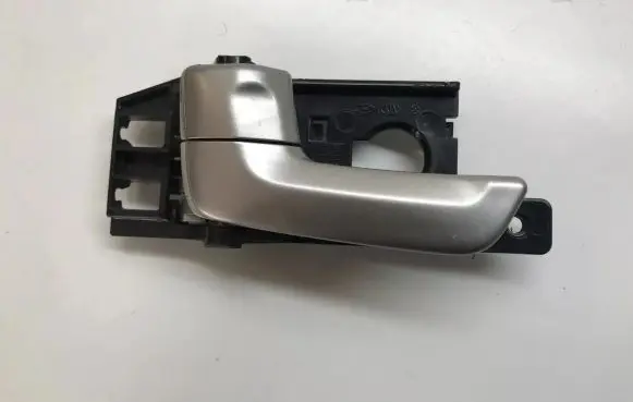 KIA Sportage Rear door interior handle 825131F000