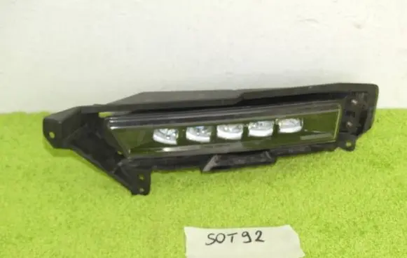 Honda CR-V Front fog light 711933M0000 W4423