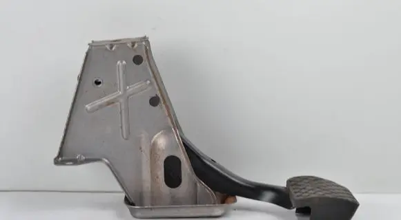 Volkswagen Golf VII Brake pedal 1K1723057AL