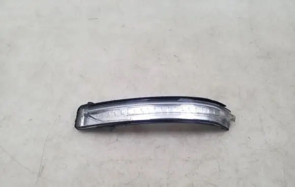Nissan X-Trail T32 Mirror indicator light 
