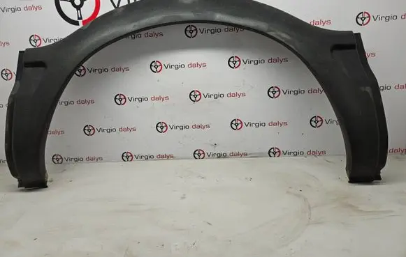 Iveco Daily 35.8 - 9 Rear arch trim 500326832 000326831