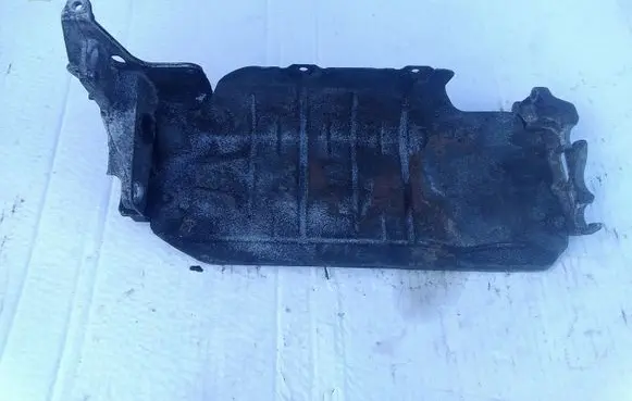 Mercedes-Benz C AMG W203 Heat shield in engine bay A6460940641 A6460941141