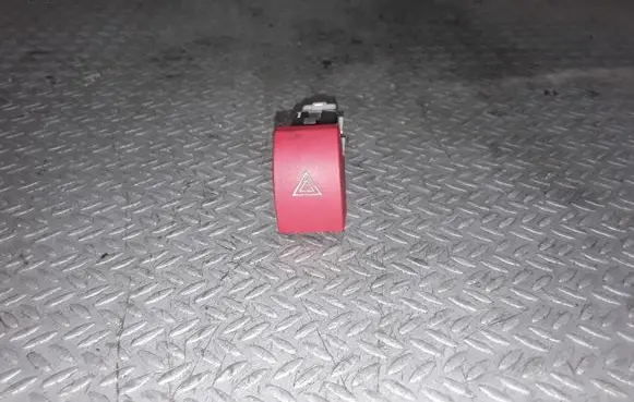 Skoda Octavia Mk2 (1Z) Hazard light switch